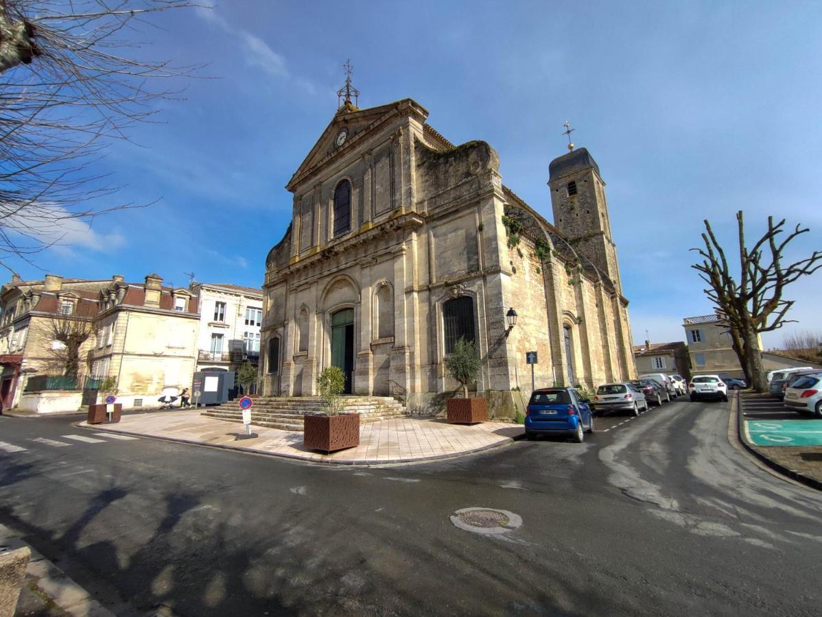 Chaleureux appartement à deux pas du centre-ville de Castillon, de la Dordogne et proche Saint-Emilion Esterno foto